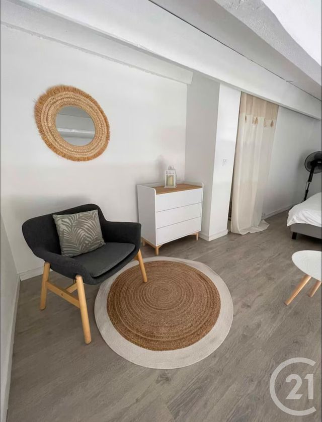 Appartement T2 à vendre - 2 pièces - 40.28 m2 - STE MAXIME - 83 - PROVENCE-ALPES-COTE-D-AZUR - Century 21 Thomas Thum Immobilier