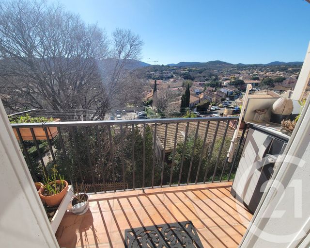 Appartement T3 à vendre - 3 pièces - 56.0 m2 - COGOLIN - 83 - PROVENCE-ALPES-COTE-D-AZUR - Century 21 Thomas Thum Immobilier