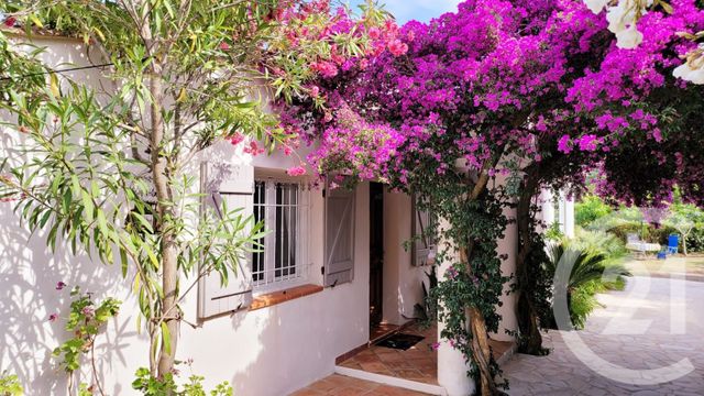 maison à vendre - 4 pièces - 134.0 m2 - STE MAXIME - 83 - PROVENCE-ALPES-COTE-D-AZUR - Century 21 Thomas Thum Immobilier