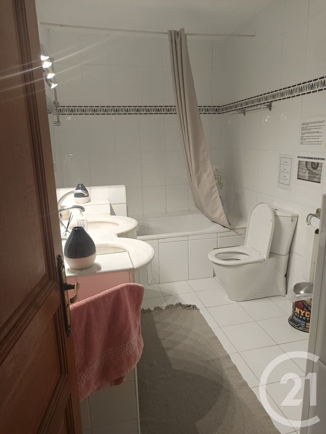 maison à vendre - 4 pièces - 134.0 m2 - STE MAXIME - 83 - PROVENCE-ALPES-COTE-D-AZUR - Century 21 Thomas Thum Immobilier