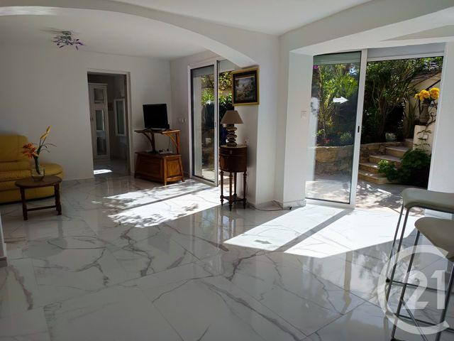 maison à vendre - 4 pièces - 131.0 m2 - STE MAXIME - 83 - PROVENCE-ALPES-COTE-D-AZUR - Century 21 Thomas Thum Immobilier