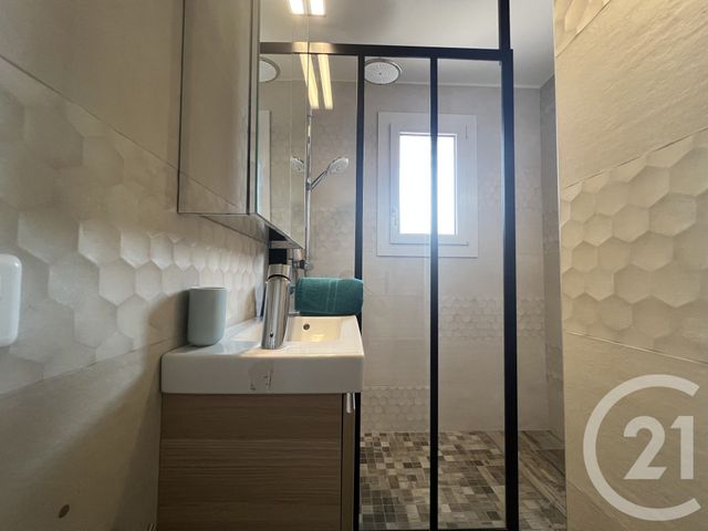 Afficher la photo en grand maison à vendre - 5 pièces - 94.5 m2 - COGOLIN - 83 - PROVENCE-ALPES-COTE-D-AZUR - Century 21 Thomas Thum Immobilier