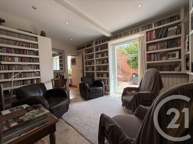 Afficher la photo en grand maison à vendre - 9 pièces - 350.0 m2 - GRIMAUD - 83 - PROVENCE-ALPES-COTE-D-AZUR - Century 21 Thomas Thum Immobilier