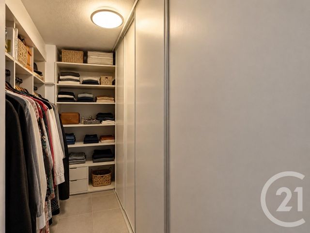 Appartement F3 à vendre - 3 pièces - 80.0 m2 - COGOLIN - 83 - PROVENCE-ALPES-COTE-D-AZUR - Century 21 Thomas Thum Immobilier