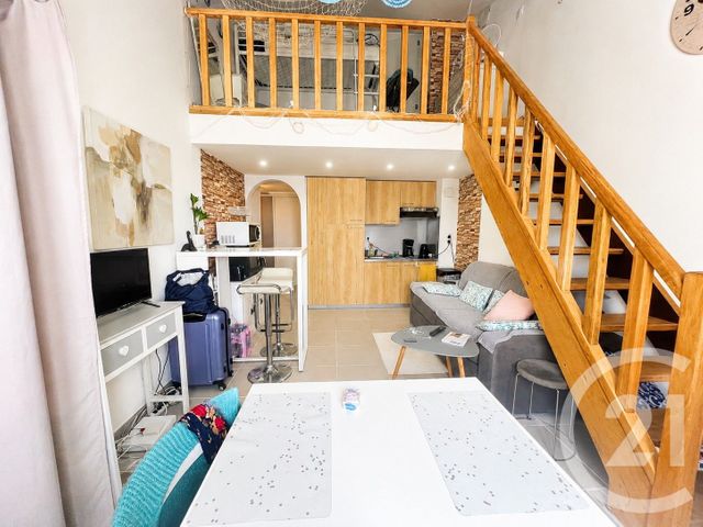 Appartement F2 à vendre - 2 pièces - 29.7 m2 - LE PLAN DE LA TOUR - 83 - PROVENCE-ALPES-COTE-D-AZUR - Century 21 Thomas Thum Immobilier