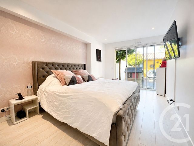 Appartement F4 à vendre - 4 pièces - 77.0 m2 - COGOLIN - 83 - PROVENCE-ALPES-COTE-D-AZUR - Century 21 Thomas Thum Immobilier