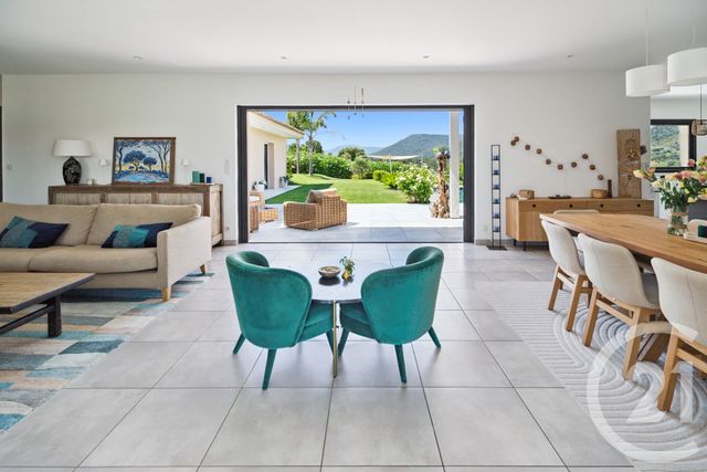 maison à vendre - 5 pièces - 184.2 m2 - COGOLIN - 83 - PROVENCE-ALPES-COTE-D-AZUR - Century 21 Thomas Thum Immobilier