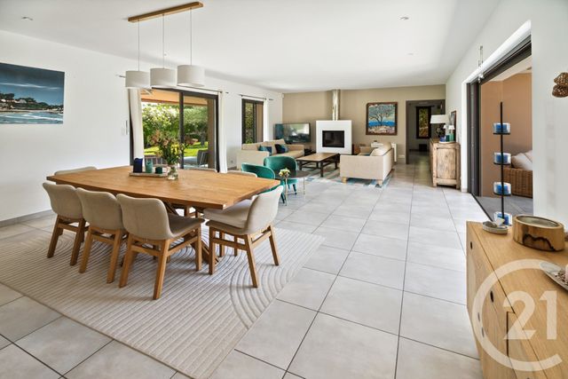 maison à vendre - 5 pièces - 184.2 m2 - COGOLIN - 83 - PROVENCE-ALPES-COTE-D-AZUR - Century 21 Thomas Thum Immobilier