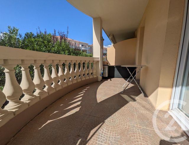 Appartement T3 à vendre - 3 pièces - 70.24 m2 - COGOLIN - 83 - PROVENCE-ALPES-COTE-D-AZUR - Century 21 Thomas Thum Immobilier