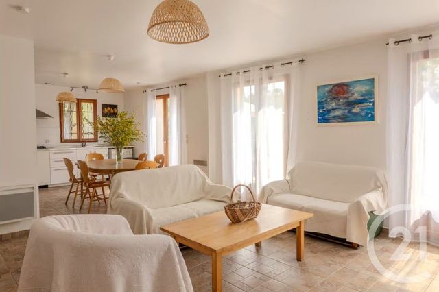 maison à vendre - 10 pièces - 300.0 m2 - COGOLIN - 83 - PROVENCE-ALPES-COTE-D-AZUR - Century 21 Thomas Thum Immobilier