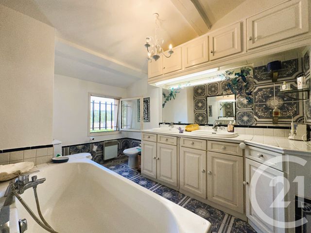 maison à vendre - 10 pièces - 300.0 m2 - COGOLIN - 83 - PROVENCE-ALPES-COTE-D-AZUR - Century 21 Thomas Thum Immobilier