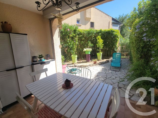 Afficher la photo en grand Appartement T3 à vendre - 3 pièces - 64.79 m2 - COGOLIN - 83 - PROVENCE-ALPES-COTE-D-AZUR - Century 21 Thomas Thum Immobilier