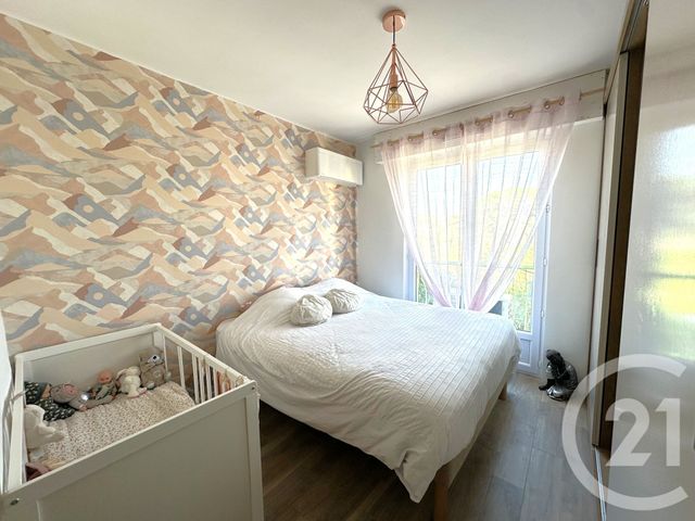 Appartement F3 à vendre - 3 pièces - 64.0 m2 - COGOLIN - 83 - PROVENCE-ALPES-COTE-D-AZUR - Century 21 Thomas Thum Immobilier