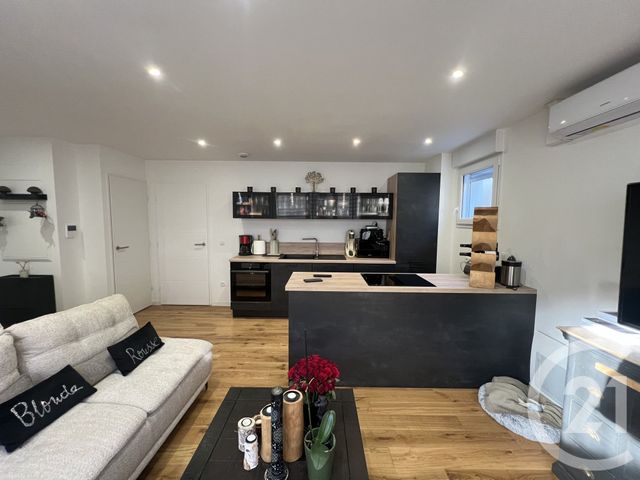 Appartement F3 à vendre - 3 pièces - 65.0 m2 - COGOLIN - 83 - PROVENCE-ALPES-COTE-D-AZUR - Century 21 Thomas Thum Immobilier