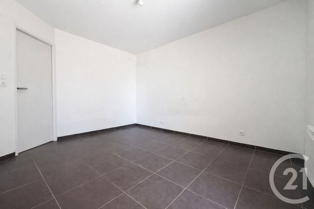 Appartement F2 à vendre - 2 pièces - 40.68 m2 - COGOLIN - 83 - PROVENCE-ALPES-COTE-D-AZUR - Century 21 Thomas Thum Immobilier