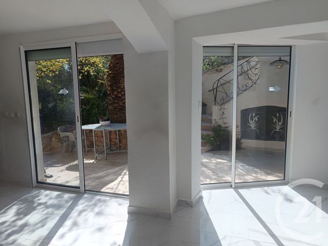 maison à vendre - 8 pièces - 237.0 m2 - STE MAXIME - 83 - PROVENCE-ALPES-COTE-D-AZUR - Century 21 Thomas Thum Immobilier