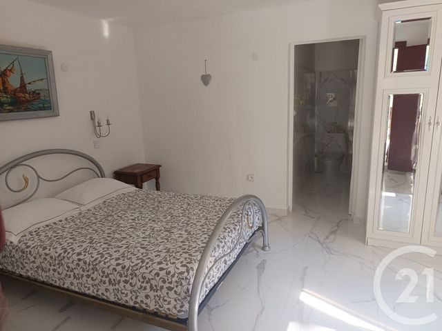 maison à vendre - 8 pièces - 237.0 m2 - STE MAXIME - 83 - PROVENCE-ALPES-COTE-D-AZUR - Century 21 Thomas Thum Immobilier