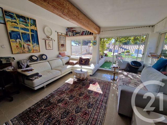 maison à vendre - 8 pièces - 237.0 m2 - STE MAXIME - 83 - PROVENCE-ALPES-COTE-D-AZUR - Century 21 Thomas Thum Immobilier