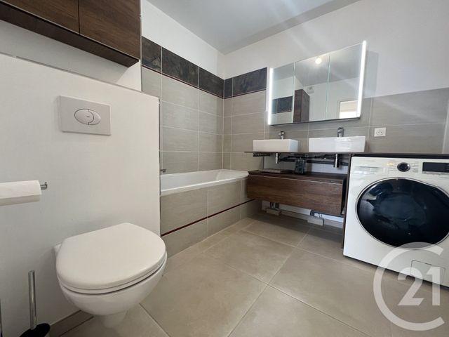 Appartement F4 à vendre - 4 pièces - 84.38 m2 - COGOLIN - 83 - PROVENCE-ALPES-COTE-D-AZUR - Century 21 Thomas Thum Immobilier