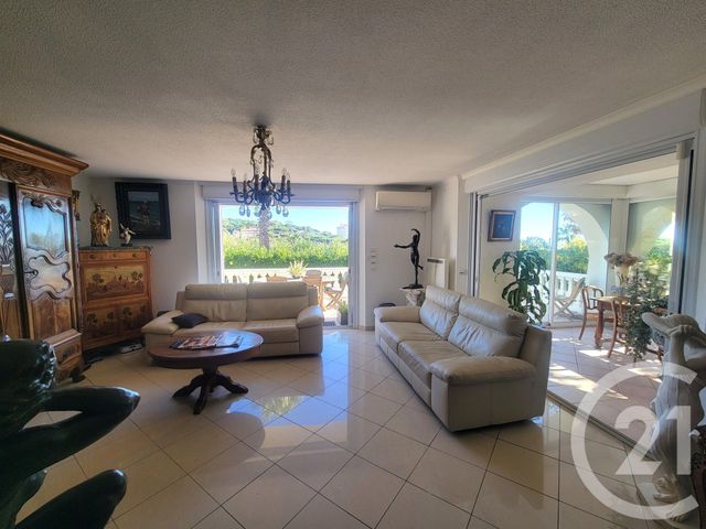 Appartement T4 à vendre - 4 pièces - 116.02 m2 - STE MAXIME - 83 - PROVENCE-ALPES-COTE-D-AZUR - Century 21 Thomas Thum Immobilier