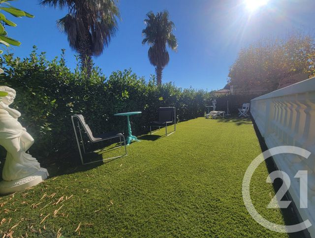 Appartement T4 à vendre - 4 pièces - 116.02 m2 - STE MAXIME - 83 - PROVENCE-ALPES-COTE-D-AZUR - Century 21 Thomas Thum Immobilier