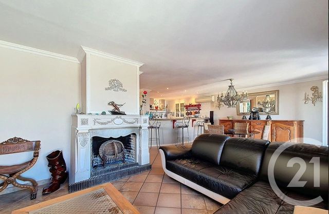 maison à vendre - 4 pièces - 123.0 m2 - COGOLIN - 83 - PROVENCE-ALPES-COTE-D-AZUR - Century 21 Thomas Thum Immobilier