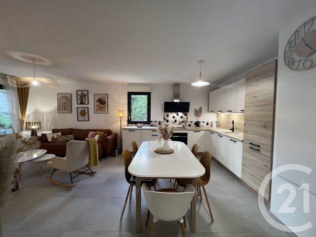 Appartement F3 à vendre - 3 pièces - 71.04 m2 - COGOLIN - 83 - PROVENCE-ALPES-COTE-D-AZUR - Century 21 Thomas Thum Immobilier