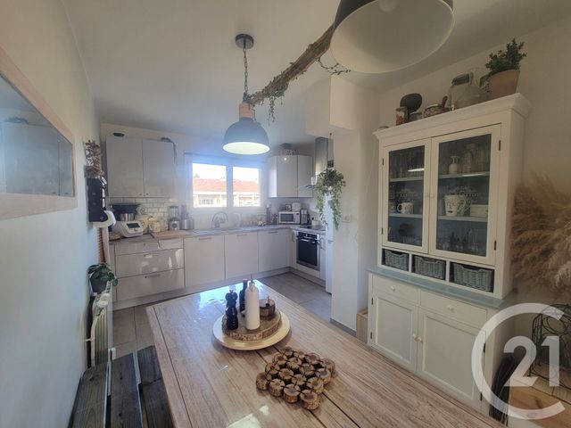 Appartement T3 à vendre - 3 pièces - 65.0 m2 - COGOLIN - 83 - PROVENCE-ALPES-COTE-D-AZUR - Century 21 Thomas Thum Immobilier