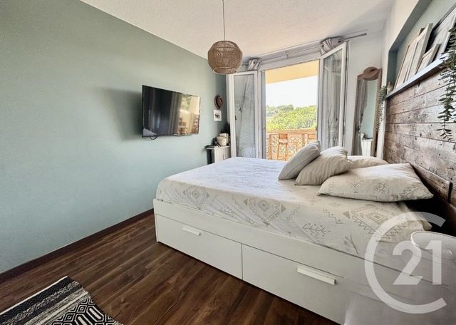 Appartement T3 à vendre - 3 pièces - 65.0 m2 - COGOLIN - 83 - PROVENCE-ALPES-COTE-D-AZUR - Century 21 Thomas Thum Immobilier