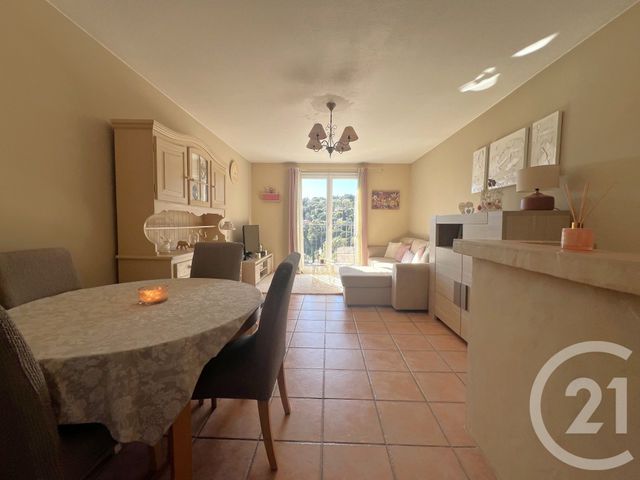 Appartement F4 à vendre - 4 pièces - 82.0 m2 - GRIMAUD - 83 - PROVENCE-ALPES-COTE-D-AZUR - Century 21 Thomas Thum Immobilier