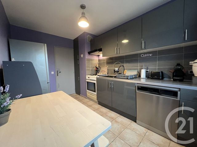 Appartement F4 à vendre - 4 pièces - 82.0 m2 - GRIMAUD - 83 - PROVENCE-ALPES-COTE-D-AZUR - Century 21 Thomas Thum Immobilier