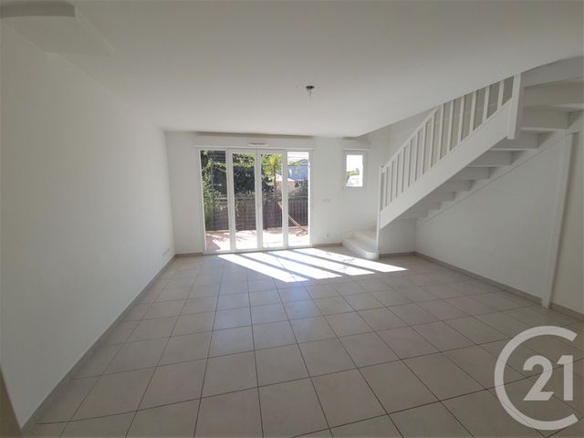 maison à vendre - 3 pièces - 67.0 m2 - COGOLIN - 83 - PROVENCE-ALPES-COTE-D-AZUR - Century 21 Thomas Thum Immobilier