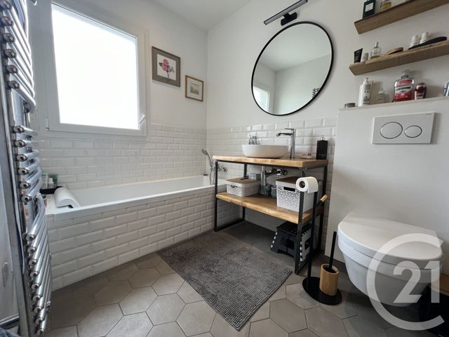 maison à vendre - 4 pièces - 83.8 m2 - COGOLIN - 83 - PROVENCE-ALPES-COTE-D-AZUR - Century 21 Thomas Thum Immobilier