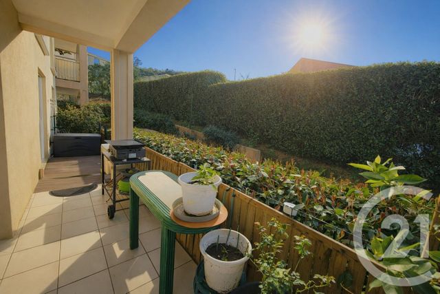 Appartement T3 à vendre - 3 pièces - 64.2 m2 - LA CROIX VALMER - 83 - PROVENCE-ALPES-COTE-D-AZUR - Century 21 Thomas Thum Immobilier