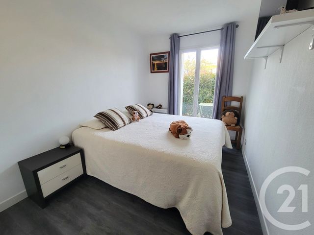 Appartement T3 à vendre - 3 pièces - 64.2 m2 - LA CROIX VALMER - 83 - PROVENCE-ALPES-COTE-D-AZUR - Century 21 Thomas Thum Immobilier