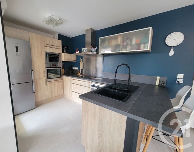 Appartement T3 à vendre - 3 pièces - 64.2 m2 - LA CROIX VALMER - 83 - PROVENCE-ALPES-COTE-D-AZUR - Century 21 Thomas Thum Immobilier