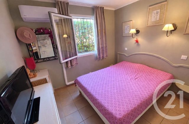 Appartement T2 à vendre - 2 pièces - 29.0 m2 - GRIMAUD - 83 - PROVENCE-ALPES-COTE-D-AZUR - Century 21 Thomas Thum Immobilier
