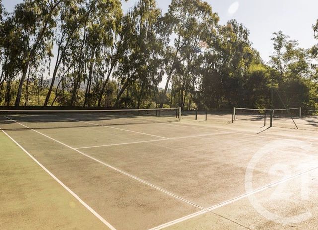 Appartement T2 à vendre - 2 pièces - 29.0 m2 - GRIMAUD - 83 - PROVENCE-ALPES-COTE-D-AZUR - Century 21 Thomas Thum Immobilier