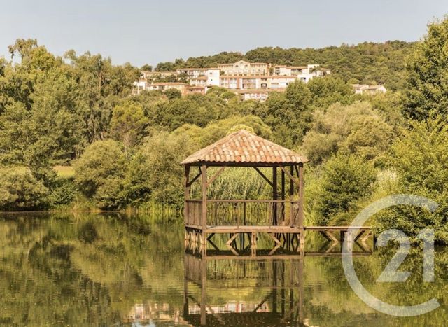 Appartement T2 à vendre - 2 pièces - 29.0 m2 - GRIMAUD - 83 - PROVENCE-ALPES-COTE-D-AZUR - Century 21 Thomas Thum Immobilier