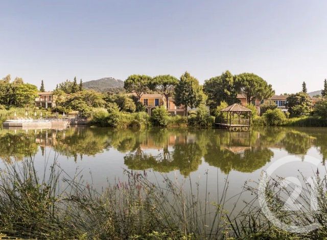 Appartement T2 à vendre - 2 pièces - 29.0 m2 - GRIMAUD - 83 - PROVENCE-ALPES-COTE-D-AZUR - Century 21 Thomas Thum Immobilier