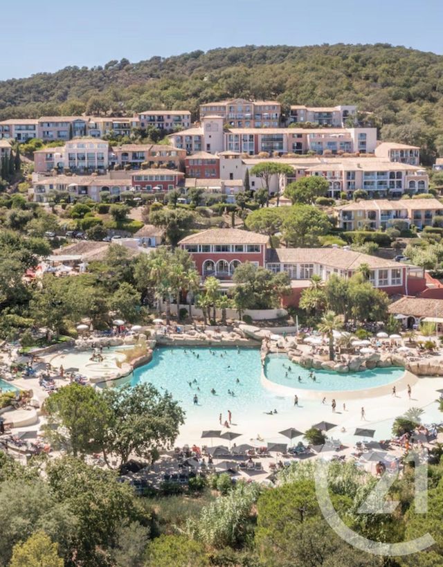 Appartement T2 à vendre - 2 pièces - 29.0 m2 - GRIMAUD - 83 - PROVENCE-ALPES-COTE-D-AZUR - Century 21 Thomas Thum Immobilier