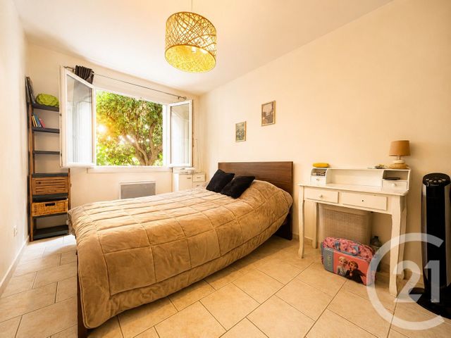 Appartement F4 à vendre - 4 pièces - 82.0 m2 - COGOLIN - 83 - PROVENCE-ALPES-COTE-D-AZUR - Century 21 Thomas Thum Immobilier
