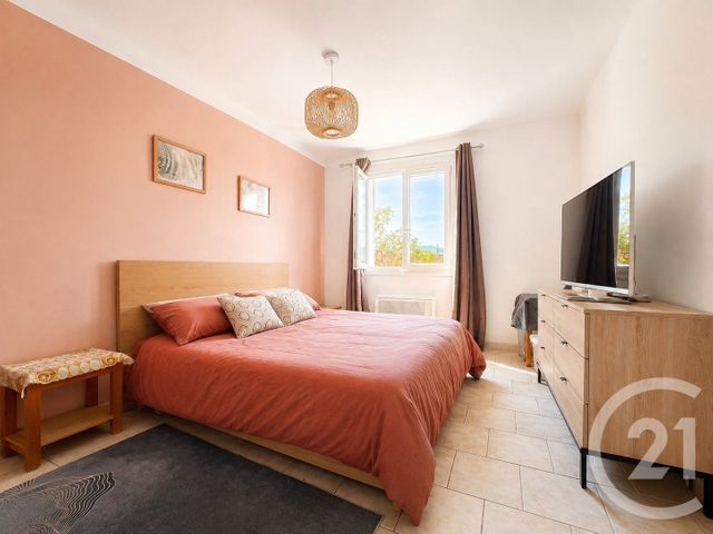 Appartement F4 à vendre - 4 pièces - 82.0 m2 - COGOLIN - 83 - PROVENCE-ALPES-COTE-D-AZUR - Century 21 Thomas Thum Immobilier