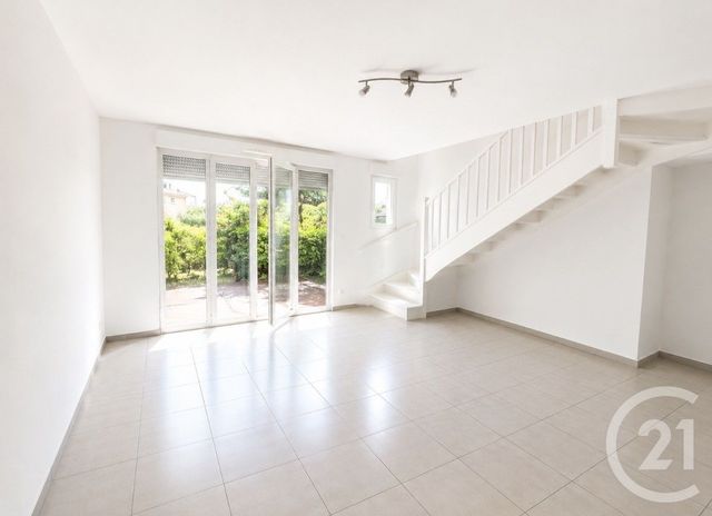 maison à vendre - 3 pièces - 66.12 m2 - COGOLIN - 83 - PROVENCE-ALPES-COTE-D-AZUR - Century 21 Thomas Thum Immobilier