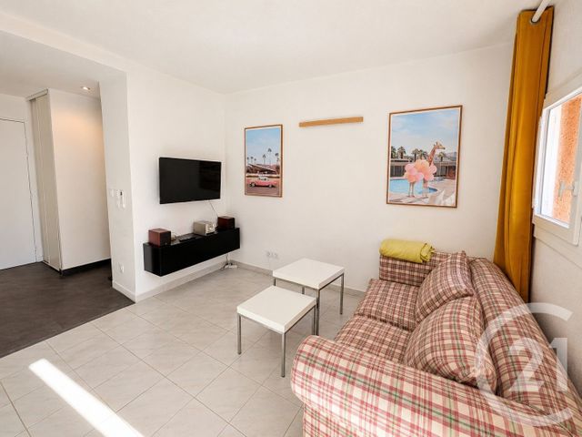 Appartement T2 à vendre - 2 pièces - 46.08 m2 - GRIMAUD - 83 - PROVENCE-ALPES-COTE-D-AZUR - Century 21 Thomas Thum Immobilier