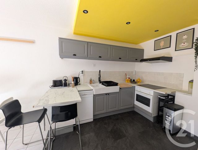 Appartement T2 à vendre - 2 pièces - 46.08 m2 - GRIMAUD - 83 - PROVENCE-ALPES-COTE-D-AZUR - Century 21 Thomas Thum Immobilier