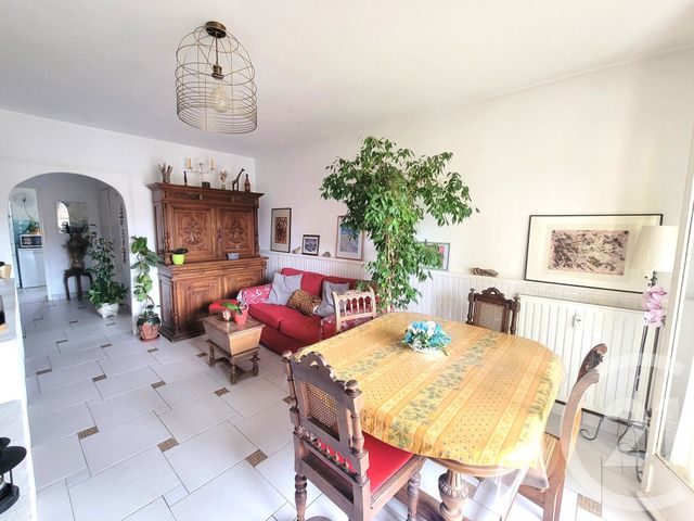 Appartement T4 à vendre - 4 pièces - 73.97 m2 - COGOLIN - 83 - PROVENCE-ALPES-COTE-D-AZUR - Century 21 Thomas Thum Immobilier