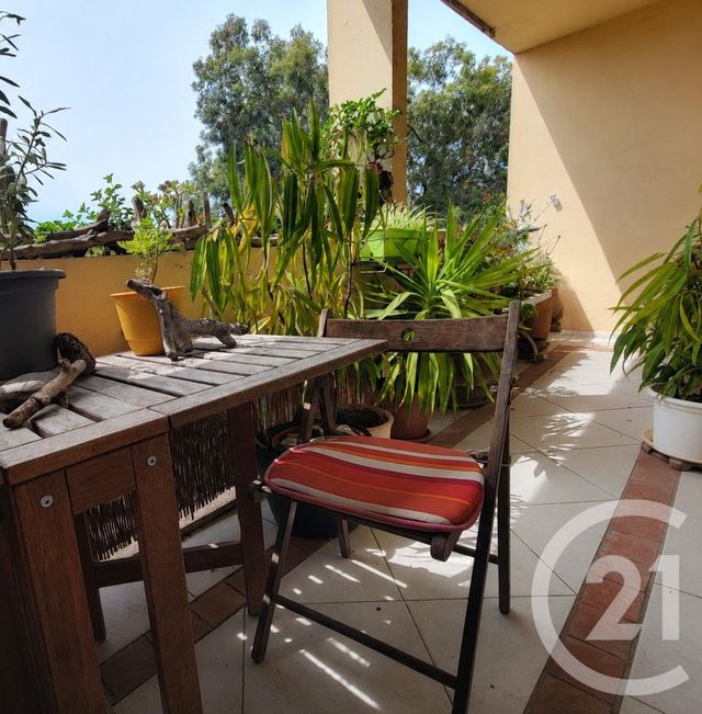 Appartement T4 à vendre - 4 pièces - 73.97 m2 - COGOLIN - 83 - PROVENCE-ALPES-COTE-D-AZUR - Century 21 Thomas Thum Immobilier