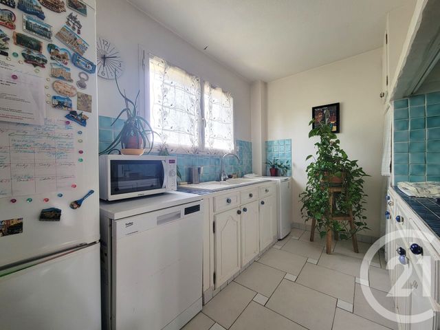 Appartement T4 à vendre - 4 pièces - 73.97 m2 - COGOLIN - 83 - PROVENCE-ALPES-COTE-D-AZUR - Century 21 Thomas Thum Immobilier