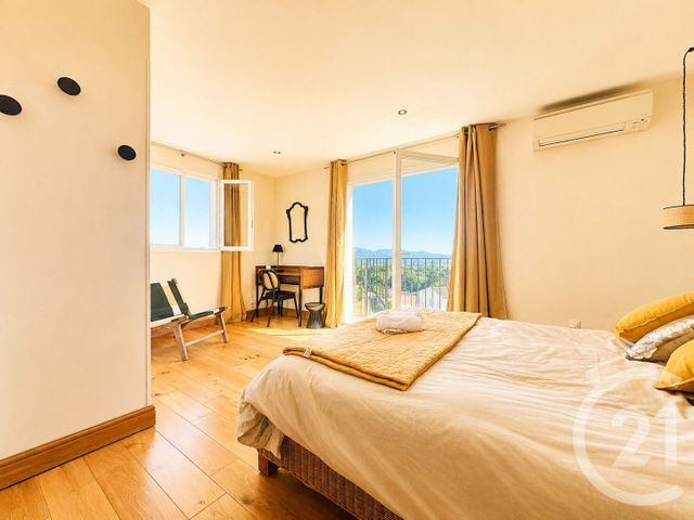 maison à vendre - 6 pièces - 180.0 m2 - COGOLIN - 83 - PROVENCE-ALPES-COTE-D-AZUR - Century 21 Thomas Thum Immobilier
